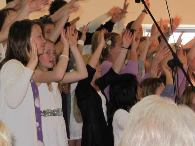 Grenland Soul Children praise the lord